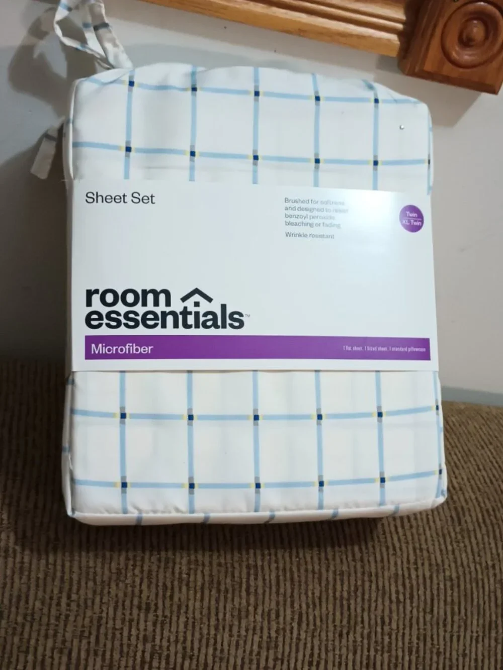 NEW Room Essentials™ Microfiber Sheet Set Twin/XL Twin Blue Grid